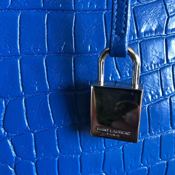 Saint Laurent - Picture 3 of 7